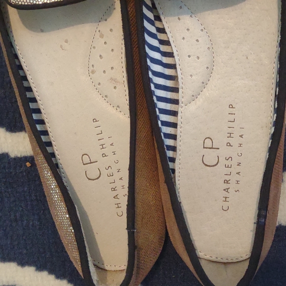 Charles Phillip like new gold loafers - Picture 2 of 4